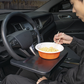 🚗🍔 2-in-1-Lenkradablage – 50 % RABATT! Ess- und Arbeitsfläche, Aufbewahrungsfach für den Sitzspalt, Getränkehalter und Tablet-Halterung – universell passend. 💪