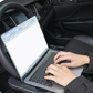 🚗🍔 2-in-1-Lenkradablage – 50 % RABATT! Ess- und Arbeitsfläche, Aufbewahrungsfach für den Sitzspalt, Getränkehalter und Tablet-Halterung – universell passend. 💪